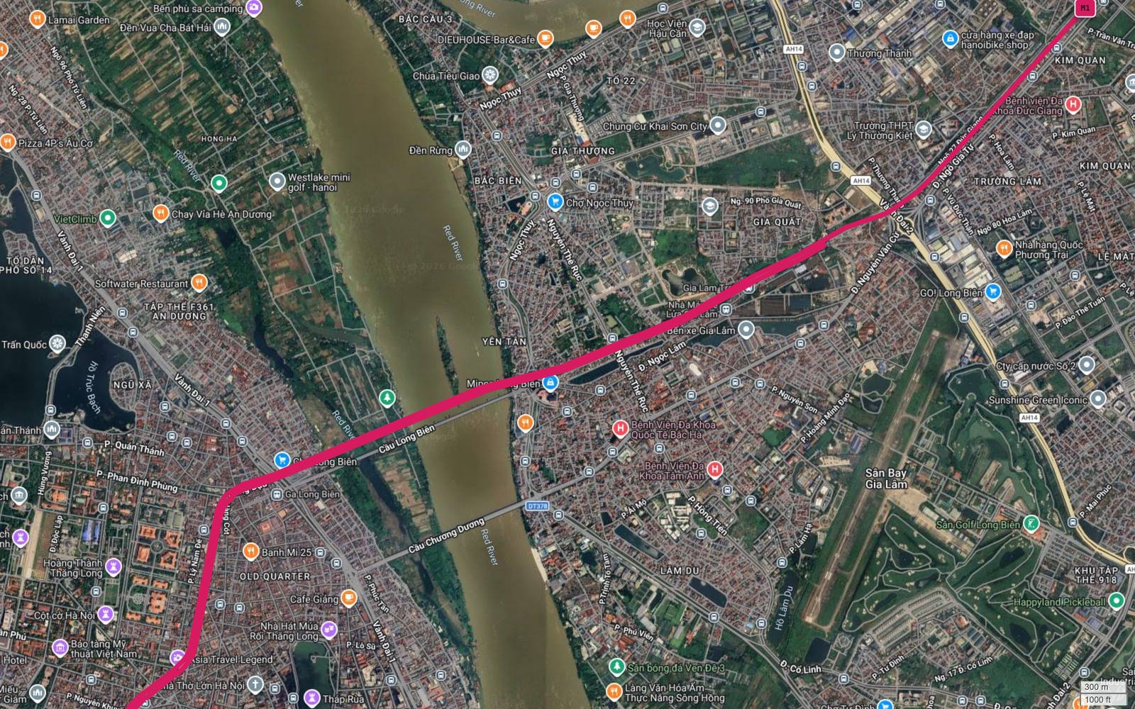 Ảnh vệ tinh cầu Long Biên, nhà máy xe lửa Gia Lâm, bến xe Gia Lâm và sân bay Gia Lâm trên hành lang metro số 1